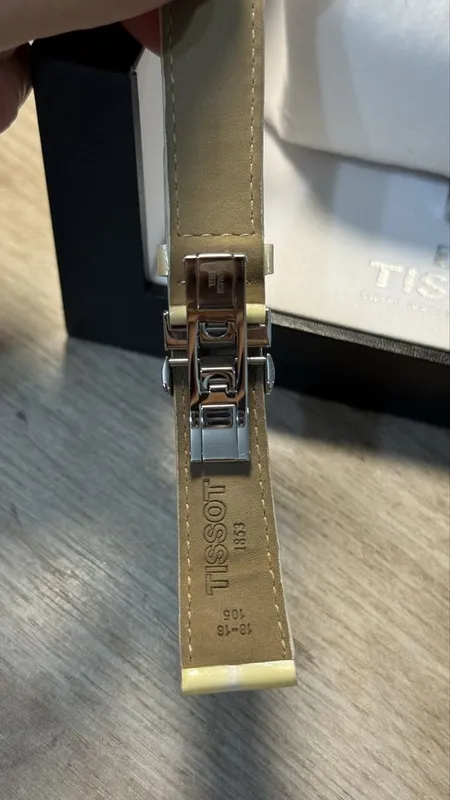 Продаются Tissot T-Classic 33 mm. 4 Продаются Tissot T-Classic 33 mm. 4