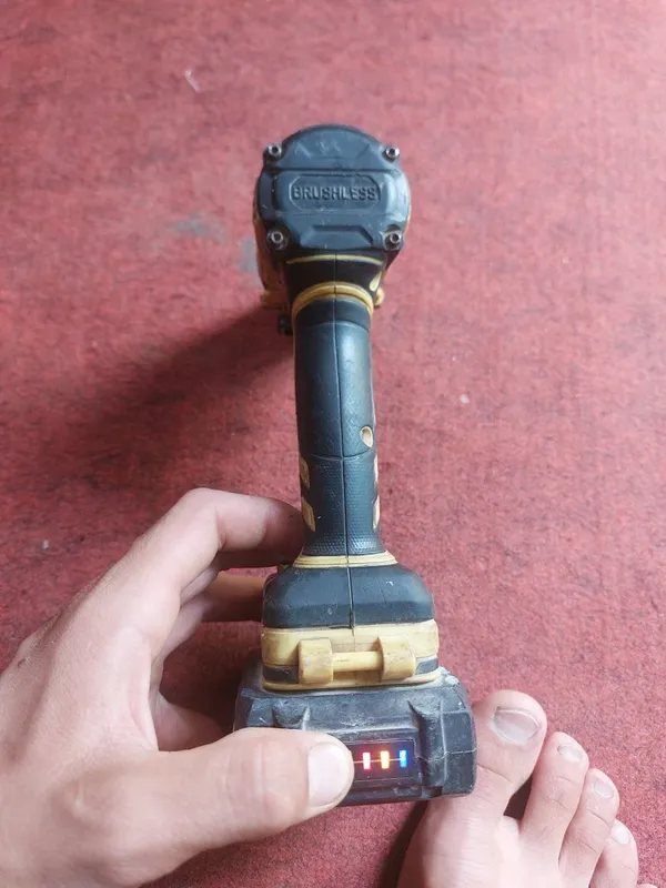 Shurpovyor de walt 2 Shurpovyor de walt 2