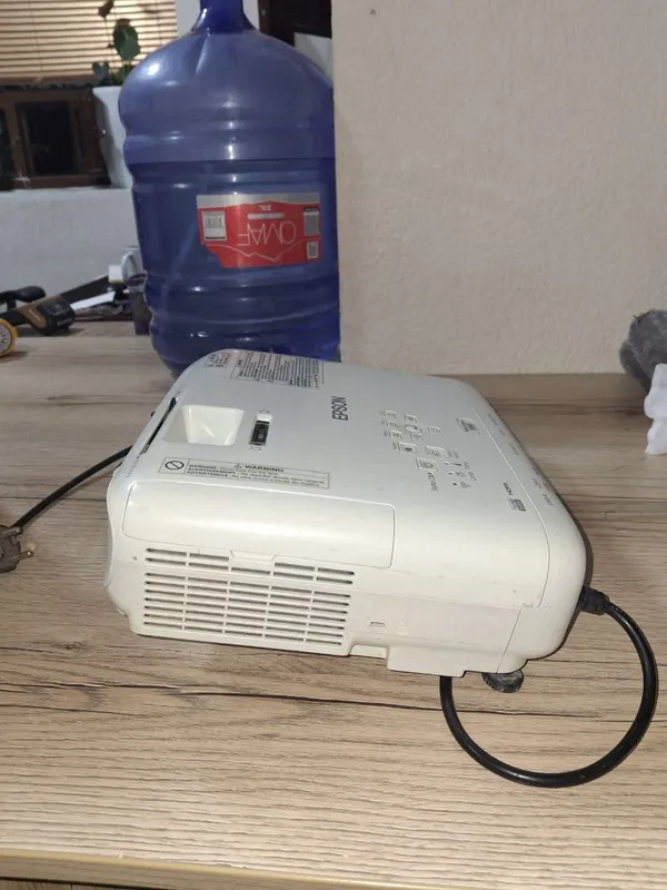 Epson proyektor HDMi — фото 2