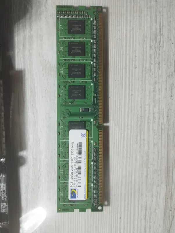 ECS LGA1155 + Core i3 + 4GB DDR3 + Kuler 3
