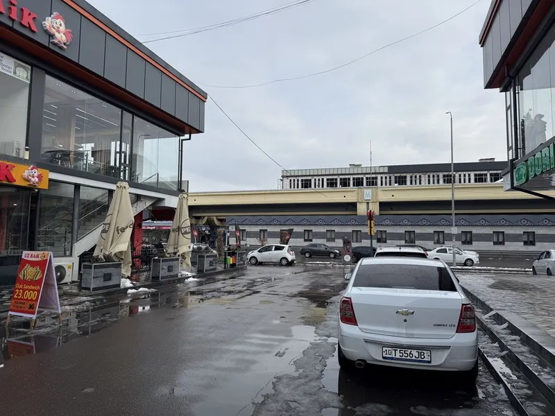 Продается нежилое здание 700 м² в Янги Хаётском районе 2