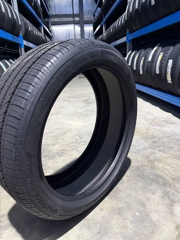 Balon shina MICHELIN 195/60/ 15->CROSSCLIMATE2 3 pilot sport45 primacy 2 Balon shina MICHELIN 195/60/ 15->CROSSCLIMATE2 3 pilot sport45 primacy 2