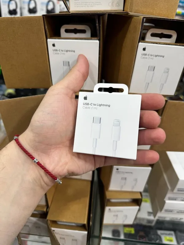 Кабель Apple USB‑C — Lightning Кабель Apple USB‑C — Lightning