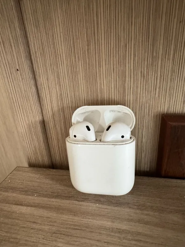Продается Apple AirPods 2 наушники Original | Отличное состояние — фото 1