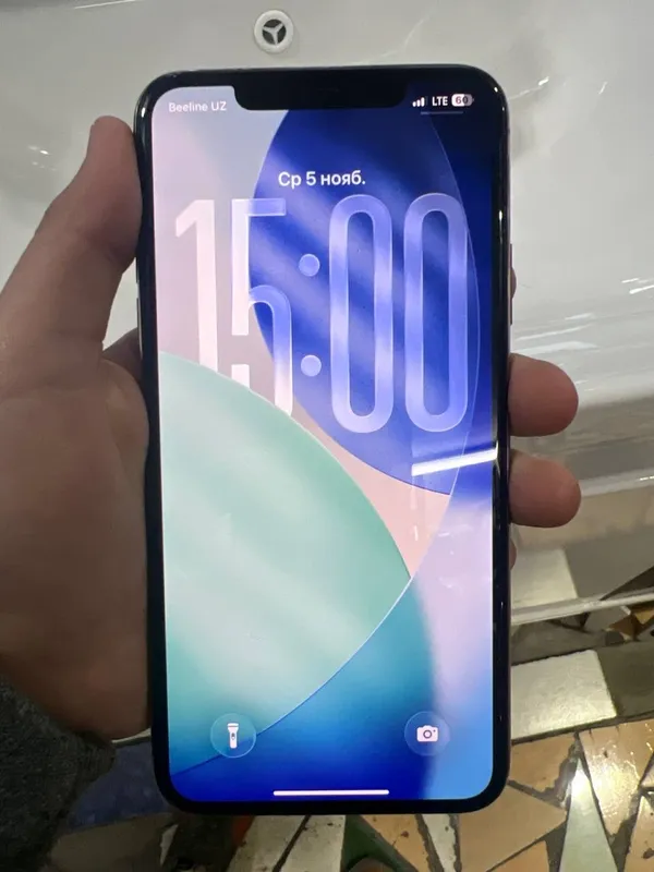 iPhone 11 Pro Max 2