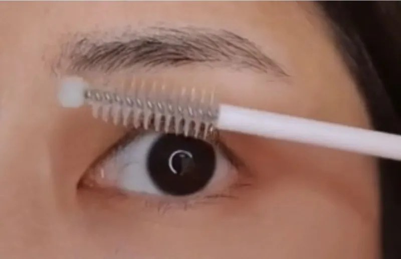 Rire – LUXE Eye Lash Essence Davolovchi seru Davolovchi kiprik serumsi