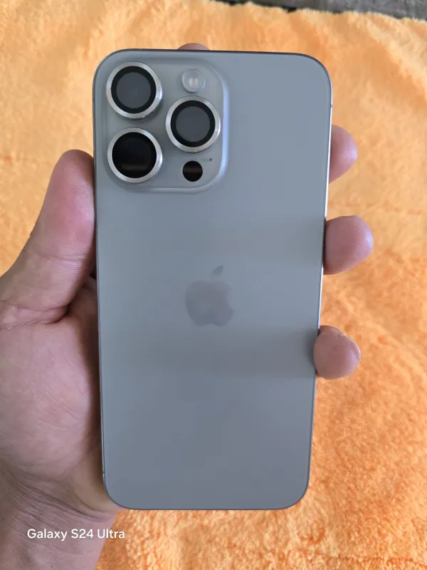 Iphone 15 pro max 6