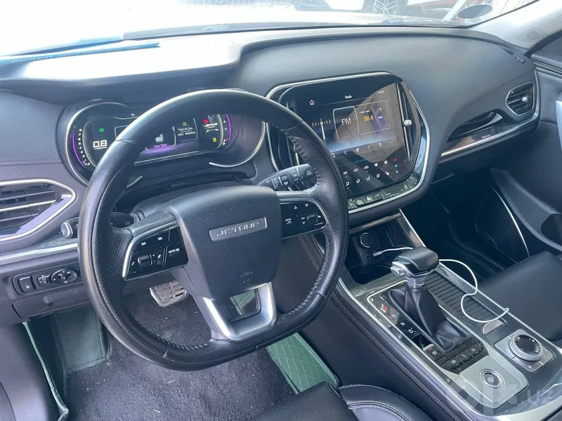 Срочно сотилади Jetour x70 5 Срочно сотилади Jetour x70 5