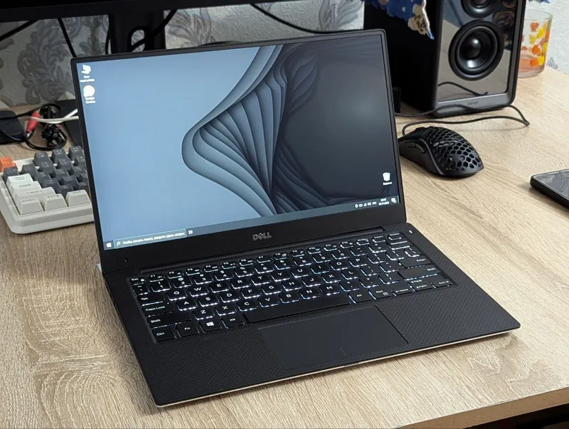 Dell XPS. _