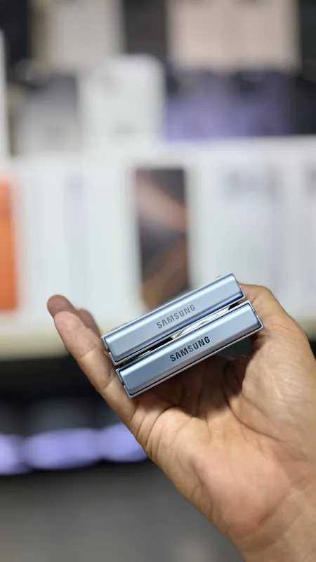 Z Flip 6 4 Z Flip 6 4