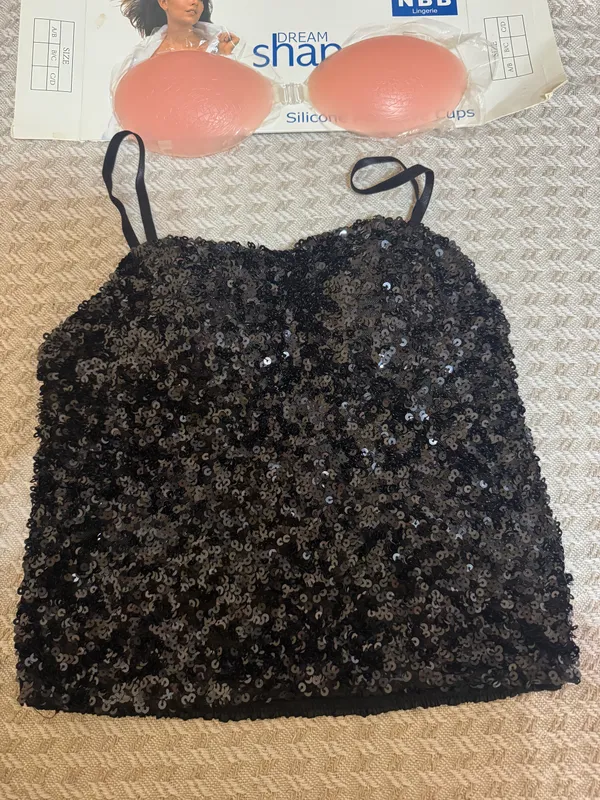 Ayollar kiyimi