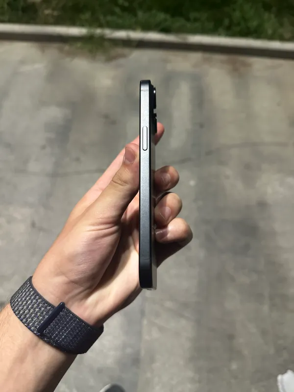 Iphone 15 128gb yangi 4