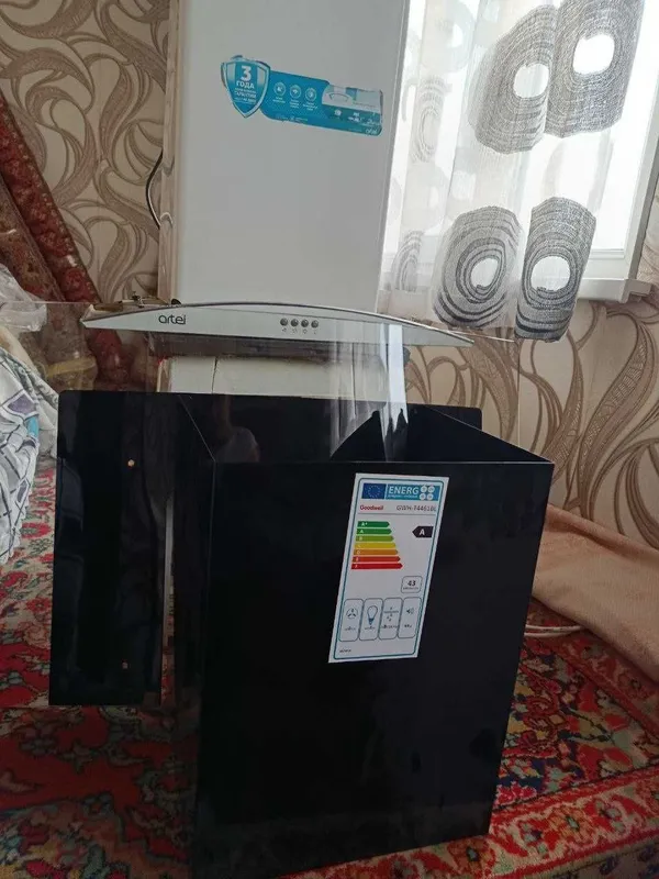 Продаю кухонную вытяжку 3 Продаю кухонную вытяжку 3