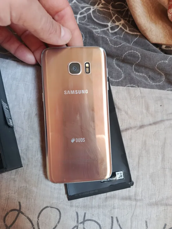 Продам телефон Samsung s7 экран разбитый 3 Продам телефон Samsung s7 экран разбитый 3