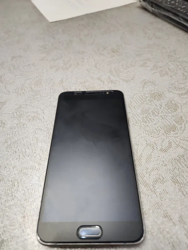 Продам Samsung J7. В хорошем состоянии, работает отлично 4 Продам Samsung J7. В хорошем состоянии, работает отлично 4
