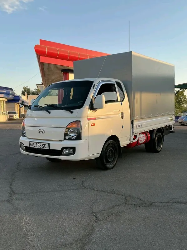Hyundai Porter Avtotent