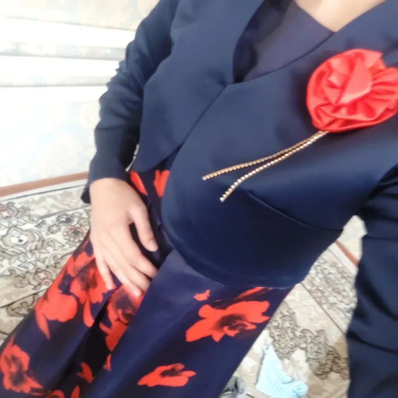 ayollar libosi