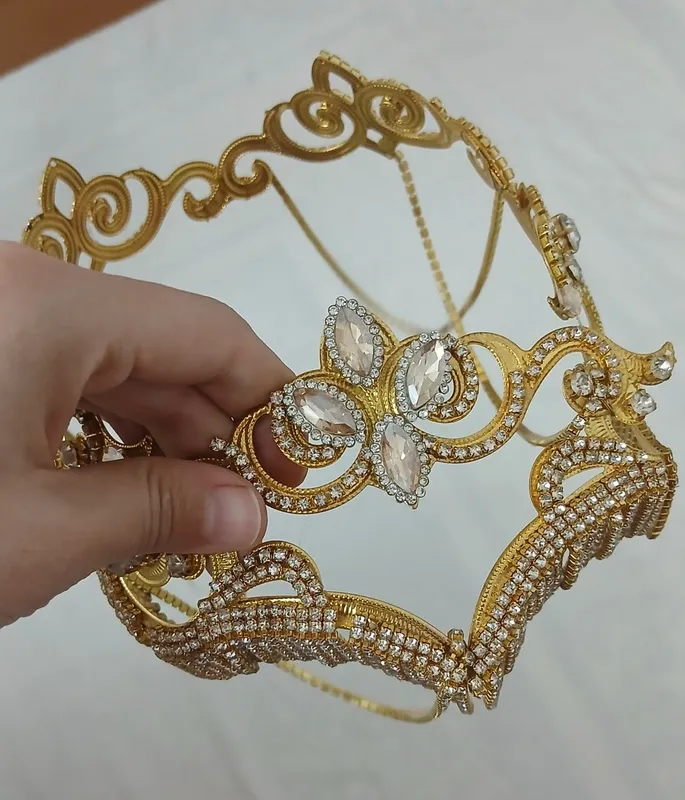 Kelinlar uchun diadema