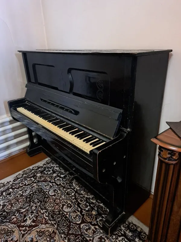 Pianino Красный Октябрь 2 Pianino Красный Октябрь 2