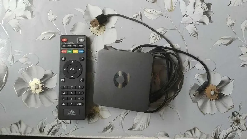 Smart TV Box, ТВ-приставка Q1 Android TV Box — фото 4