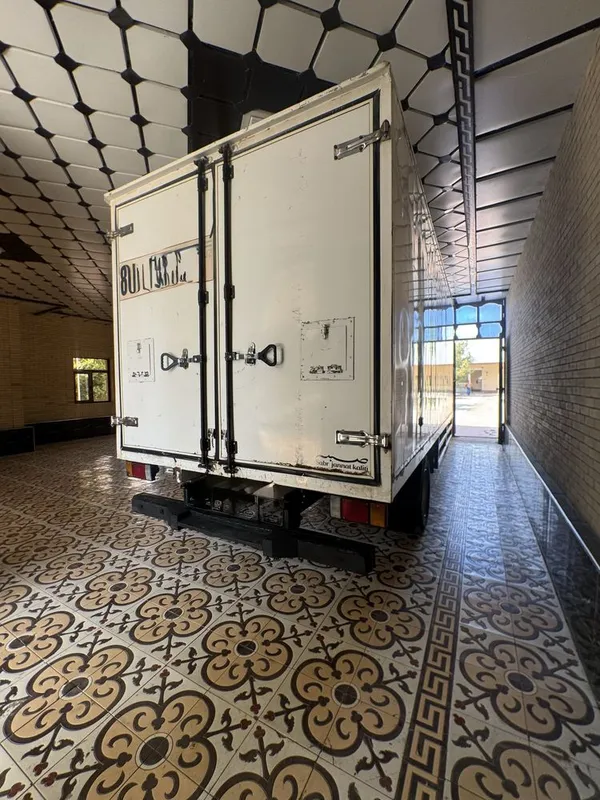 Isuzu radnoy 2013 yil 2