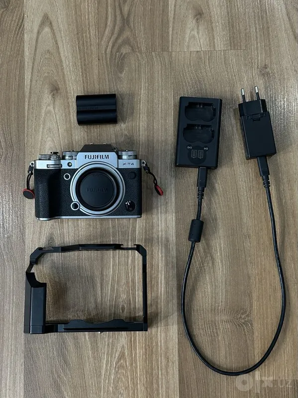 Fujifilm X-T4 body 1