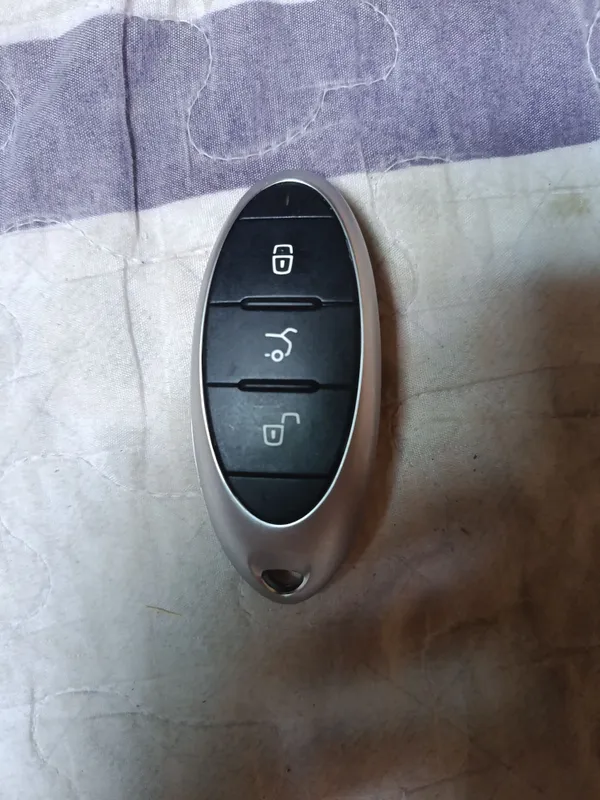 Продам смарт-ключ для автомобилей FAW Bestune 1 Продам смарт-ключ для автомобилей FAW Bestune 1