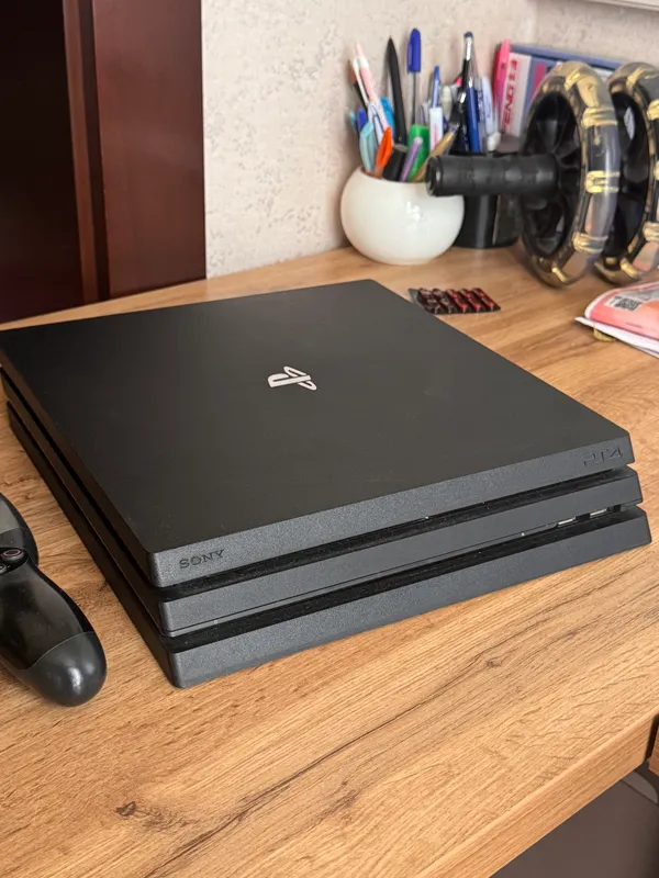 PlayStation 4 pro 1tb / Game edition — фото 1