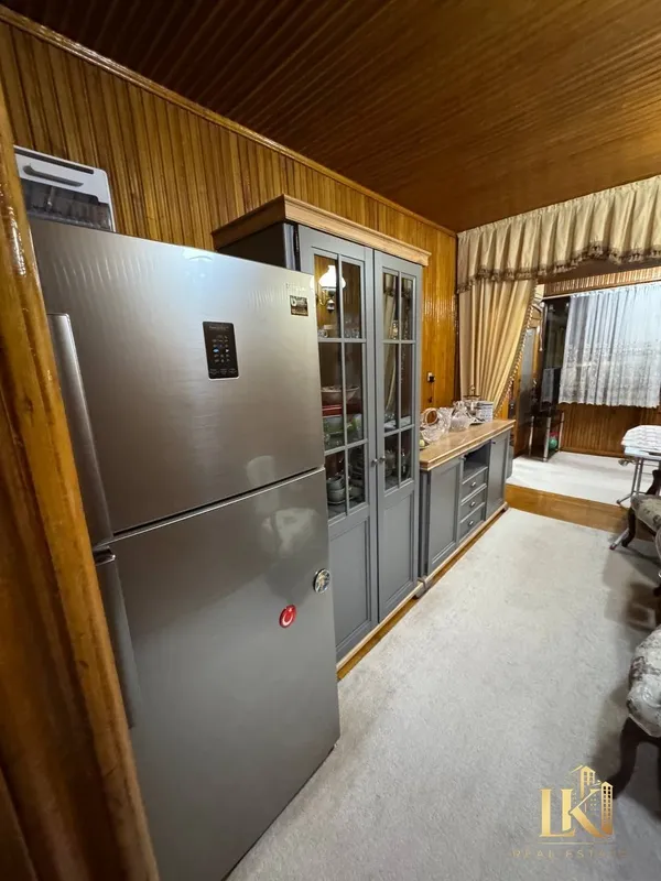 Продаётся 4-комнатная квартира, 96 м², 4/4, Шайхантахурский район 2