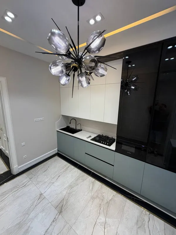Yunusobod tumanida 100 m², 3 xonali kvartira sotiladi 2