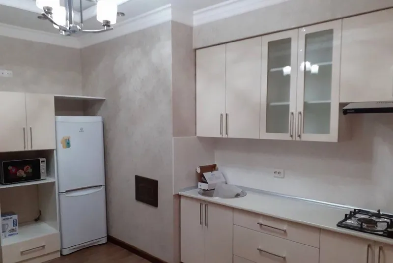 Yakkasaroy tumanida 60 m²lik 2 xonali kvartira sotiladi 5