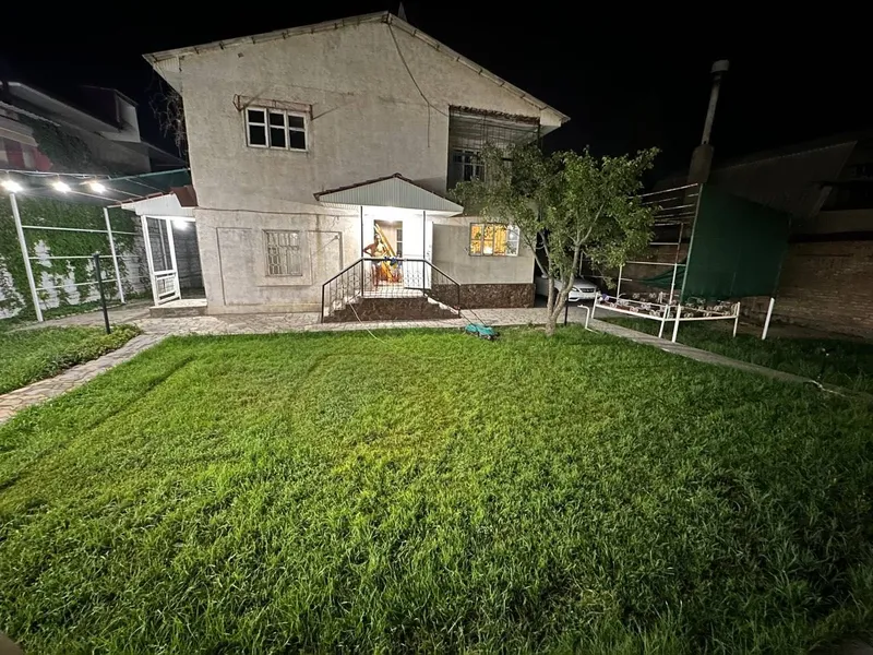 Dacha sotiladi Chirchiqda