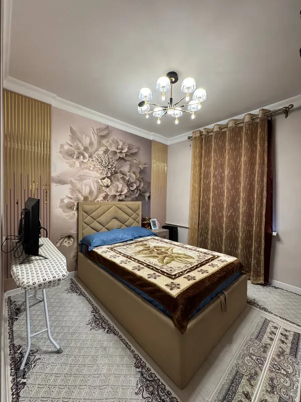Продаётся 4-комнатная квартира, 100 м², 2/9, евро ремонт 4