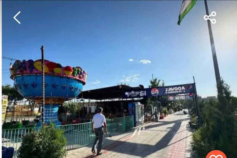Parkda mesto sotiladi