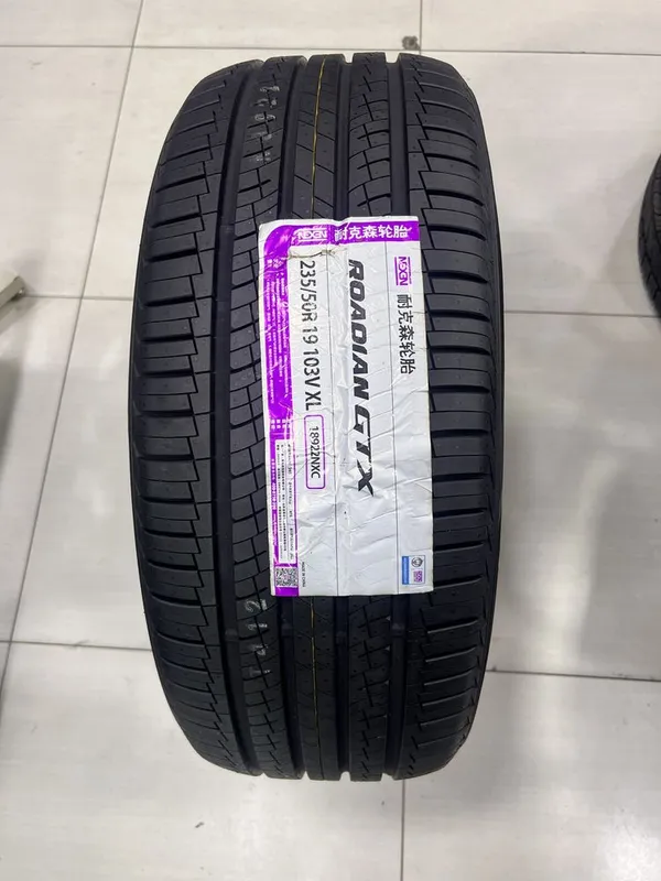 Nexen 235/50/19 1