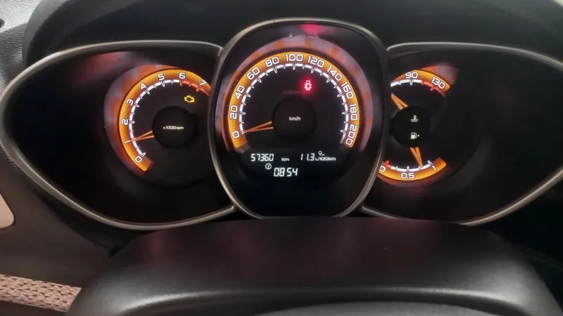 Lada vesta cros sotiladi 2020 4 Lada vesta cros sotiladi 2020 4