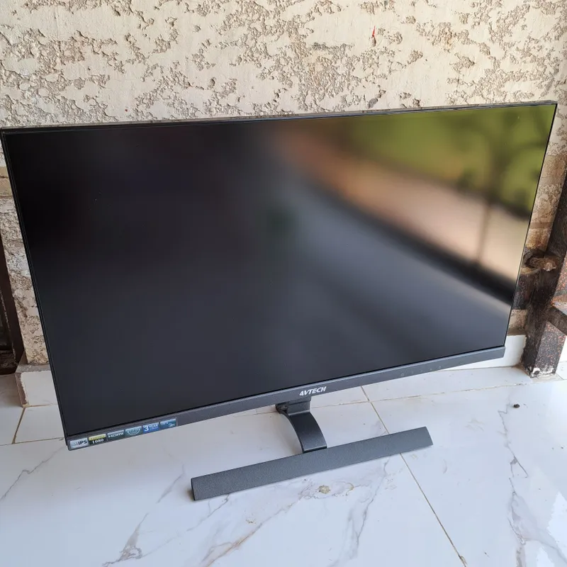 Avtech monitor sotiladi 1