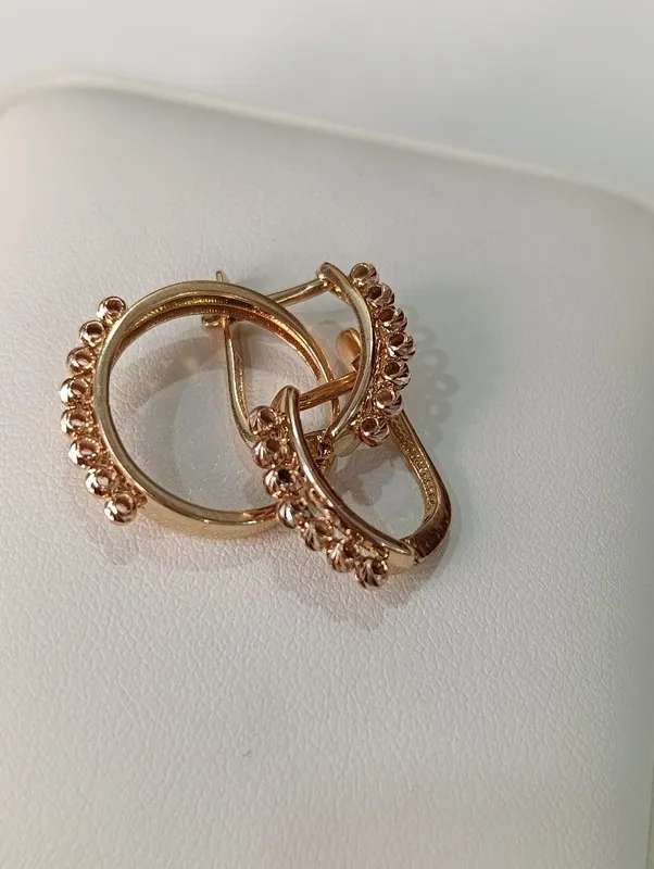Золотое комплект Christian Dior , проба 585, общий вес 5,85 гр размер — фото 1