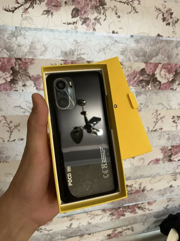 Poco F3 8/128Gb, коробка есть 1