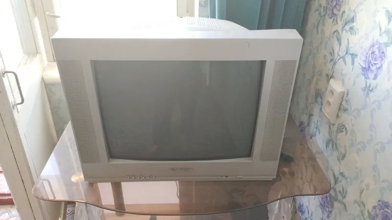 Eski televizor 3 ta 3 Eski televizor 3 ta 3