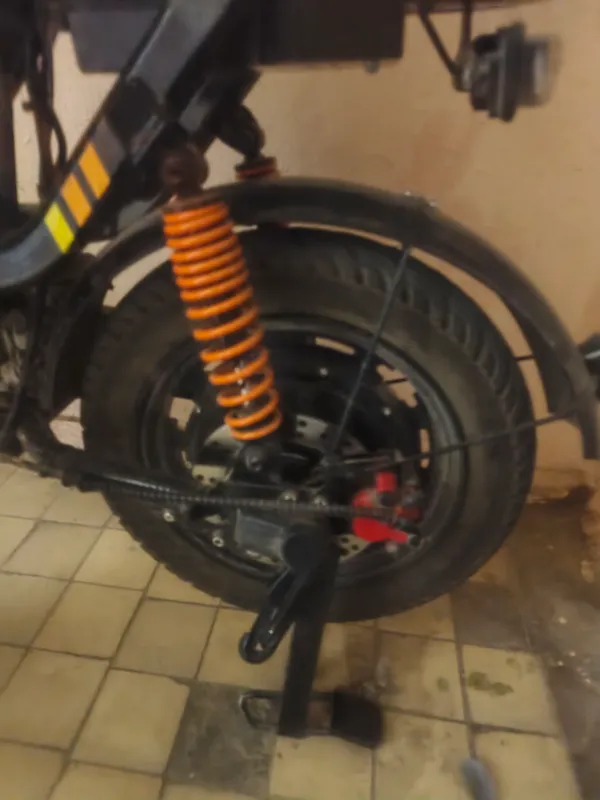 Yangi Elektroniy Skuter 1 Yangi Elektroniy Skuter 1
