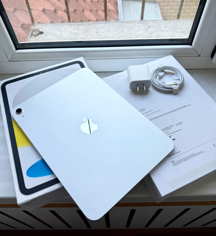 Новый iPad A16 Silver 128GB 0Цикл 1
