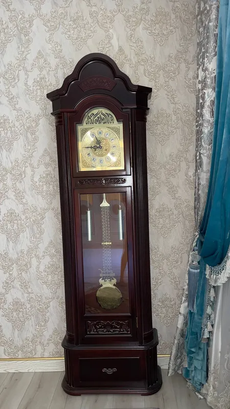 Напольные часы 3
