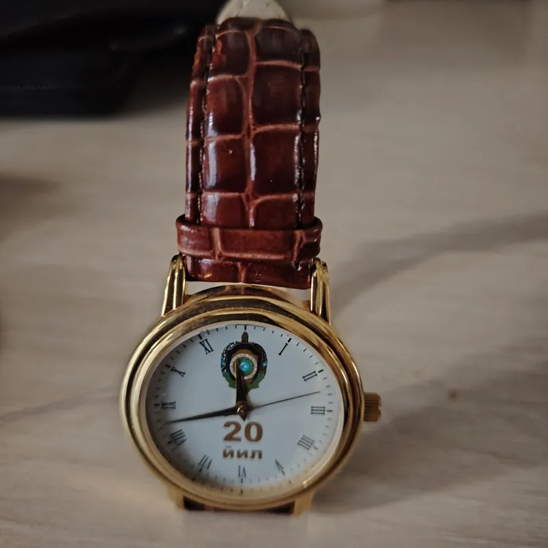 Soatla sotiladi 150$ 3