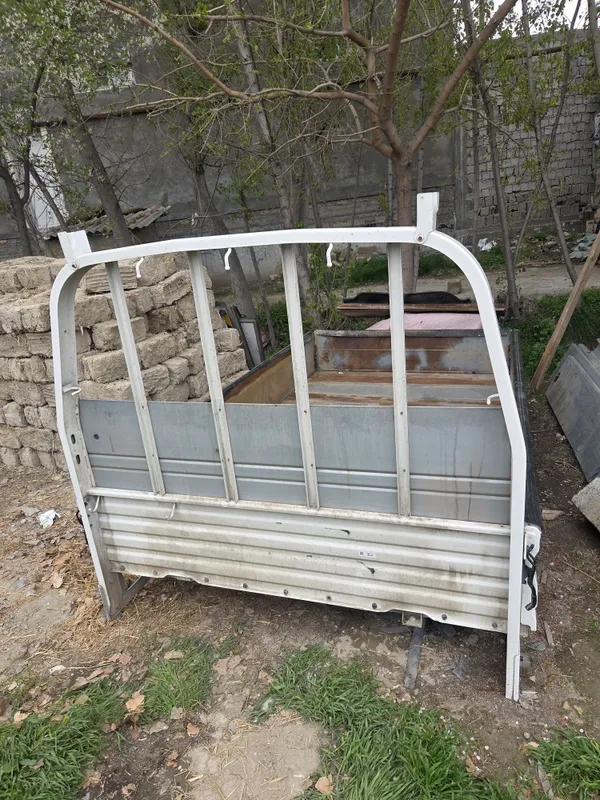 Кия бонго бортча сотилади