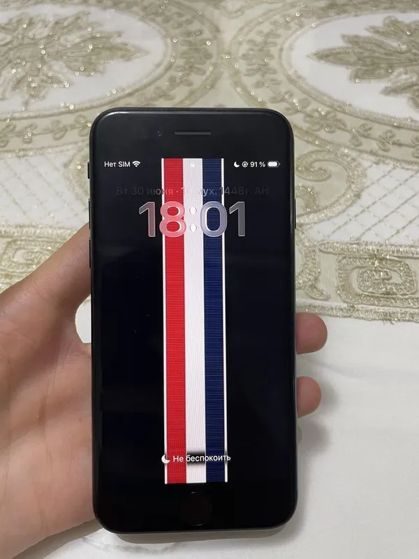 Iphone SE2020 (б/у) — фото 1
