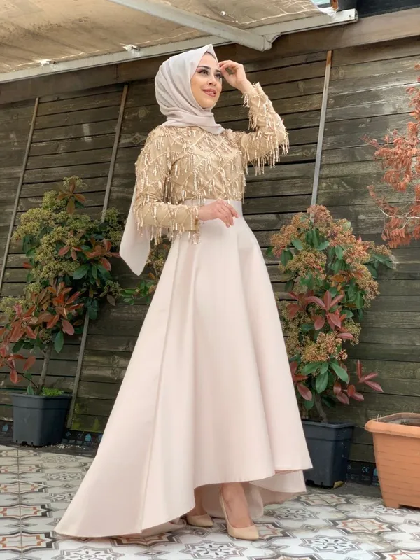 Oqshom libosi
