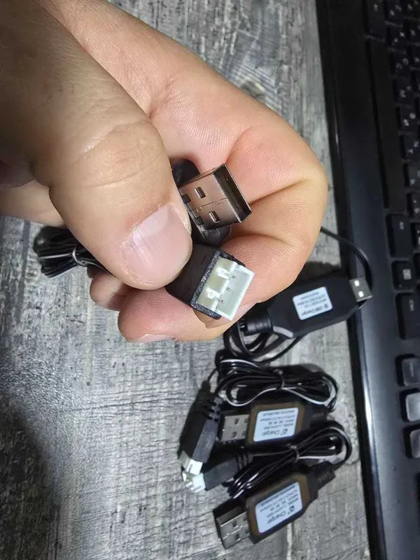 Зарядка аккумулятора для радиоуправляемой модели Li-Po Li-ion 7.4V — фото 3