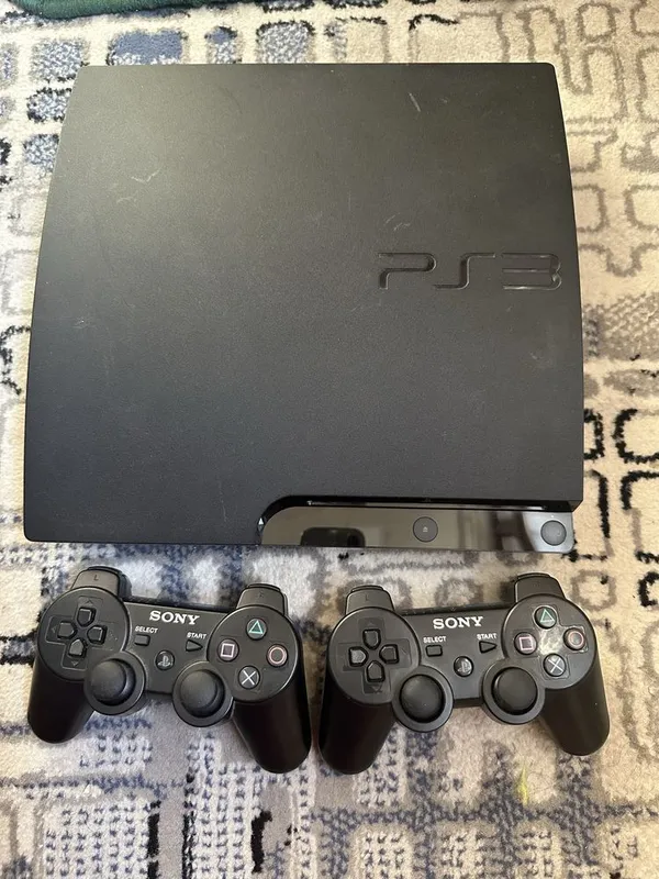 Playstation 3 Slim +2 ta pult