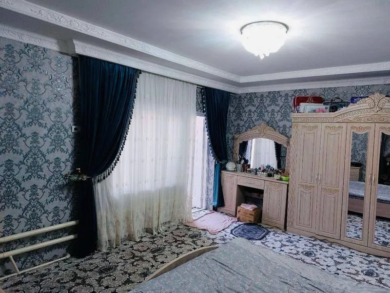 Uy zudlik bilan sotiladi, 300m maydon,15m old tomoni, Fayzobod Mirobod 4 Uy zudlik bilan sotiladi, 300m maydon,15m old tomoni, Fayzobod Mirobod 4
